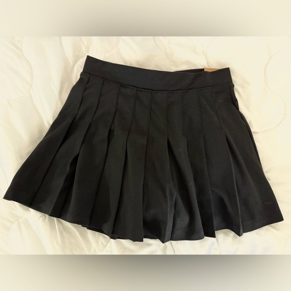 VS Pink NWT Black Pleated Tennis Skirt